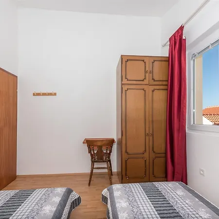 Carmen Apartment
